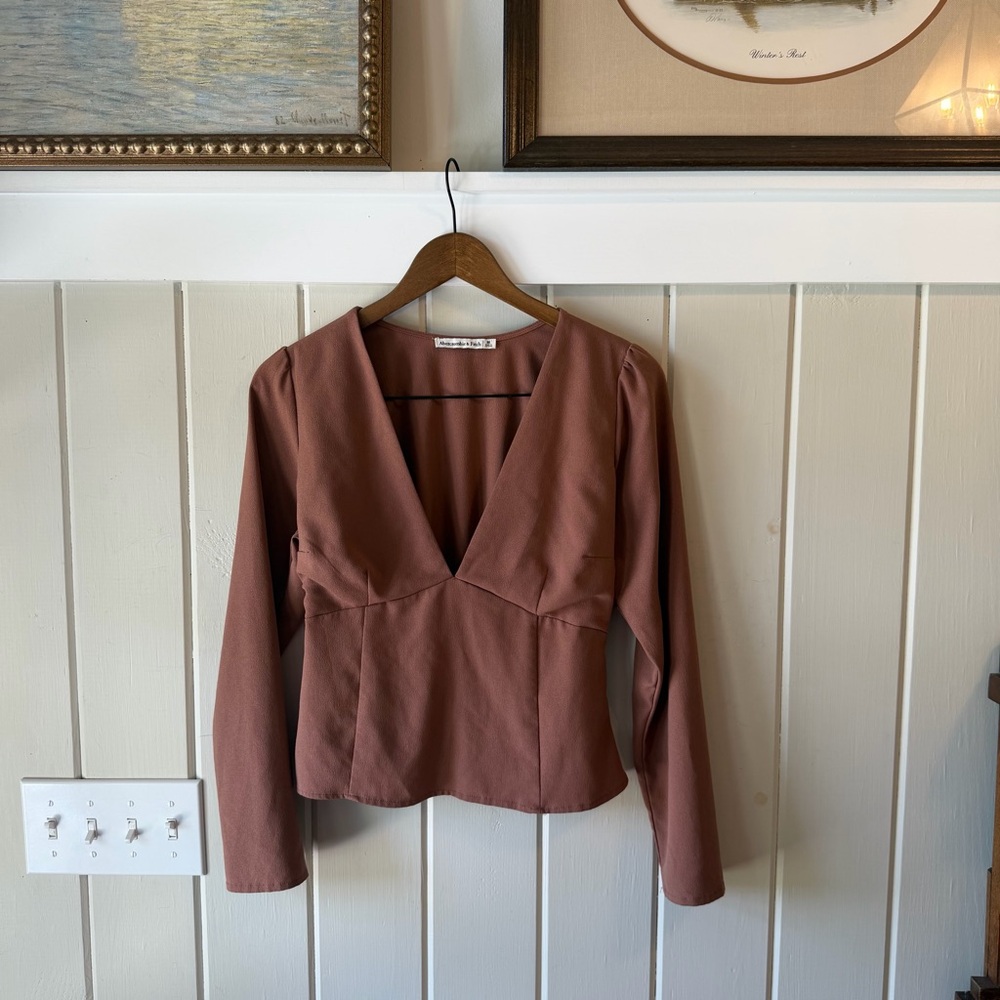 Abercrombie & Fitch Mauve Deep V-Neck Long Sleeve Blouse